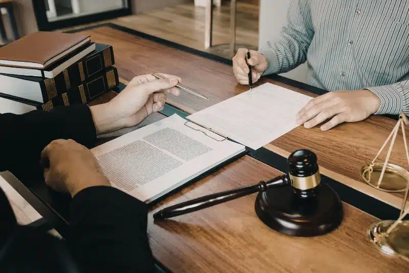 freeway injury lawyer fees contingency